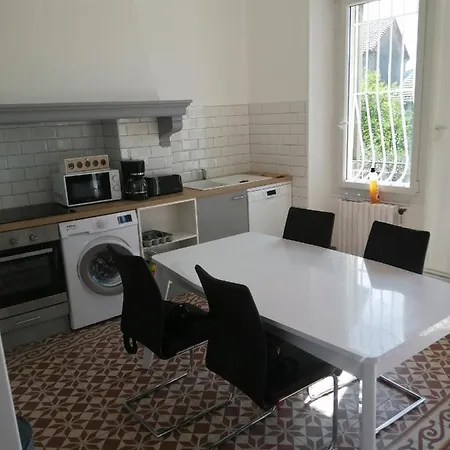Leslilas30100 Apartament